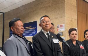 “สมศักดิ์” โวยถ่วงร่าง พ.ร.บ.อสม. ขอผ่านทันทีสมัยหน้าปัดนำไปหาเสียง เย้ยไม่เคยบริหารคิดมากเป็นนิสัย