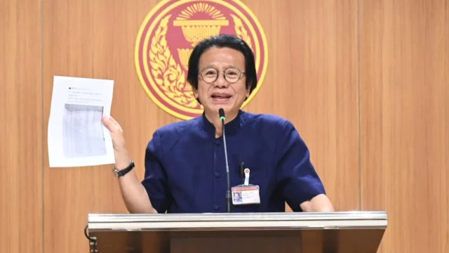 นพ.ทศพร ยืนยันว่า ไม่มีใครเตะถ่วง พ.ร.บ. ฉบับนี้อย่างแน่นอน และเพื่อแสดงความจริงใจ ได้เสนอให้สภาฯ เร่งรัดการพิจารณาในวันพฤหัสบดีที่ 9 ต.ค. และหากไม่เสร็จสิ้น ก็ให้เพิ่มวันประชุมในวันศุกร์ที่ 10 ต.ค. ต่อเนื่องไป