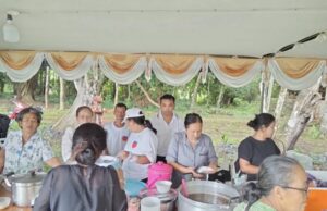 พรรคปวงชนไทยตรังร่วมทอดกฐิน วัดคงคาวดี สืบสานประเพณีไทย